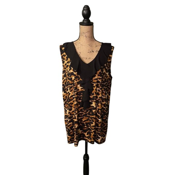 Bundle of Plus‎ Size Sleeveless Blouses - Picture 2 of 9